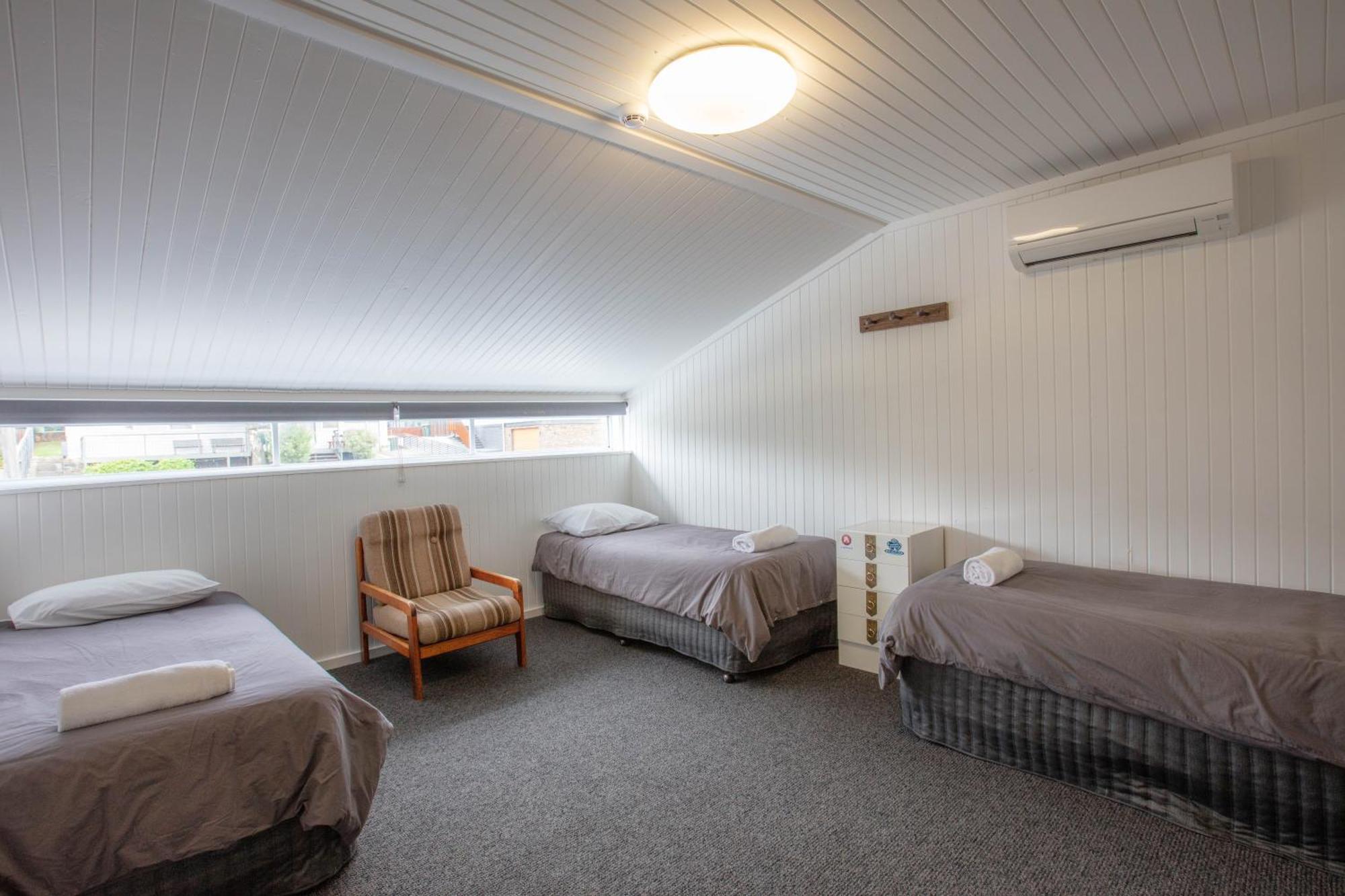 Kookaburra Lodge Jindabyne Rum bild