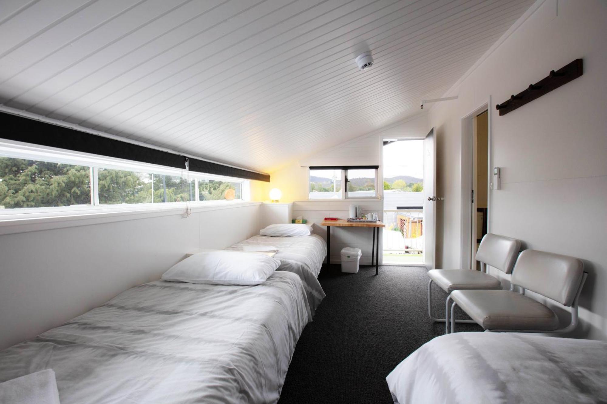 Kookaburra Lodge Jindabyne Rum bild