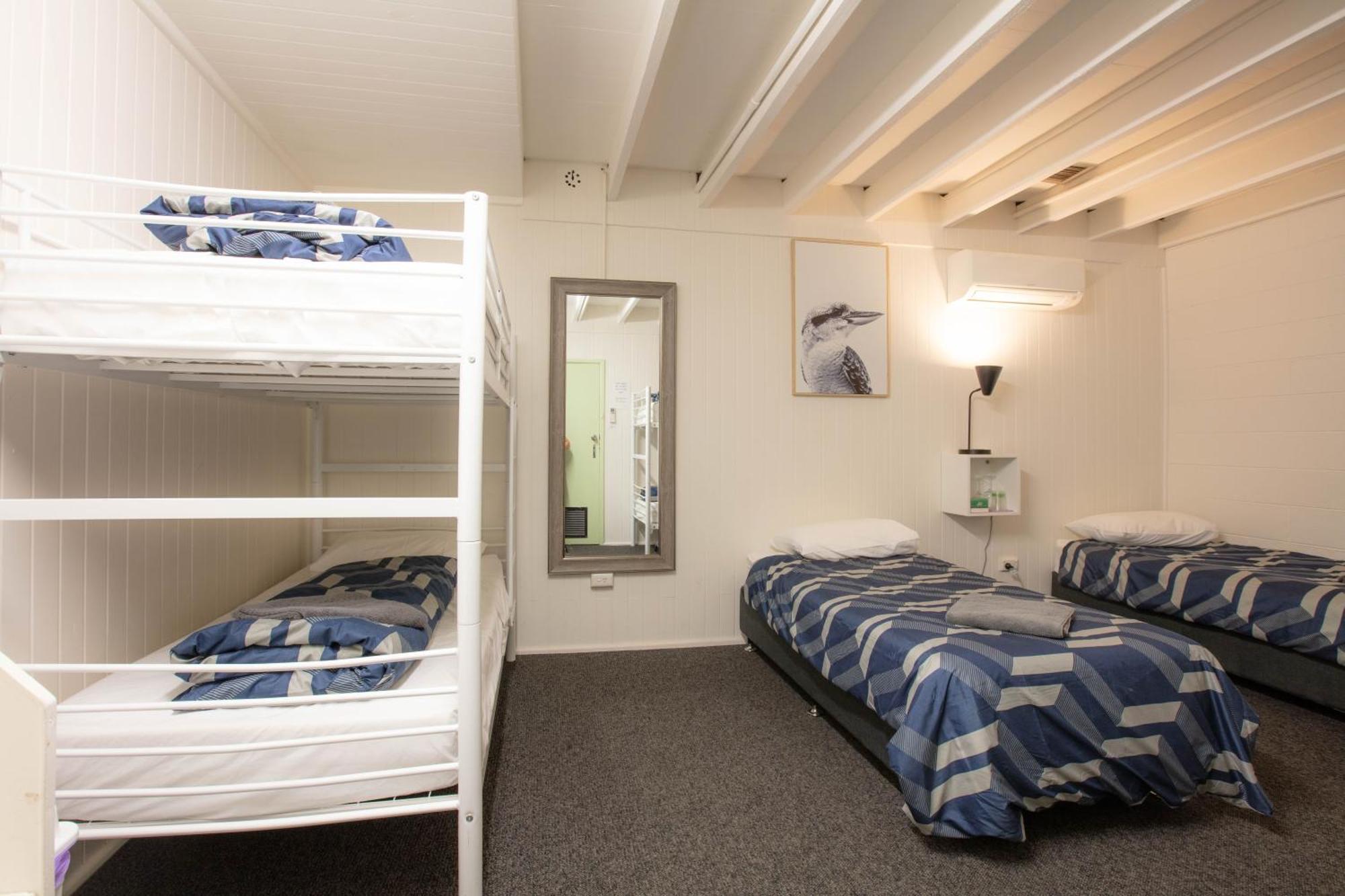 Kookaburra Lodge Jindabyne Rum bild